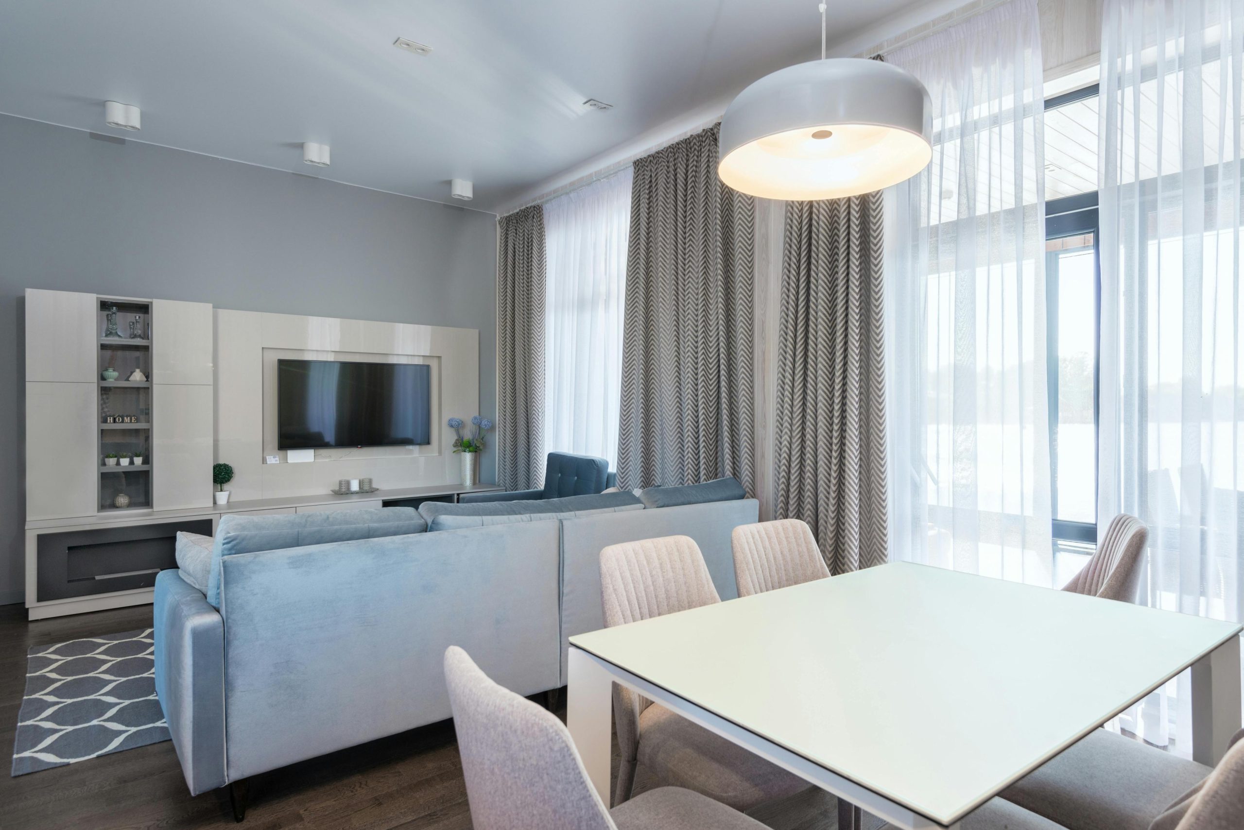 how to arrange living room furniture